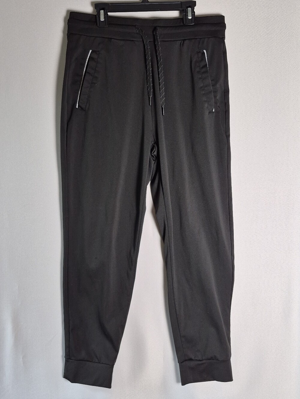 Men's 32 Degree Black Jogger Pants with Drawstring